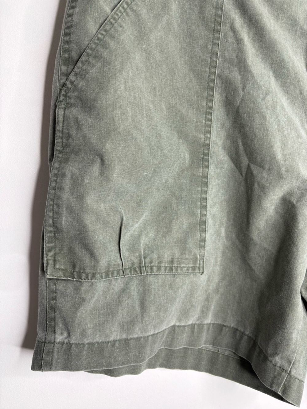 Vintage Bugle Boy Company Olive Green Casual Utility Shorts 40 - Picture 6 of 6